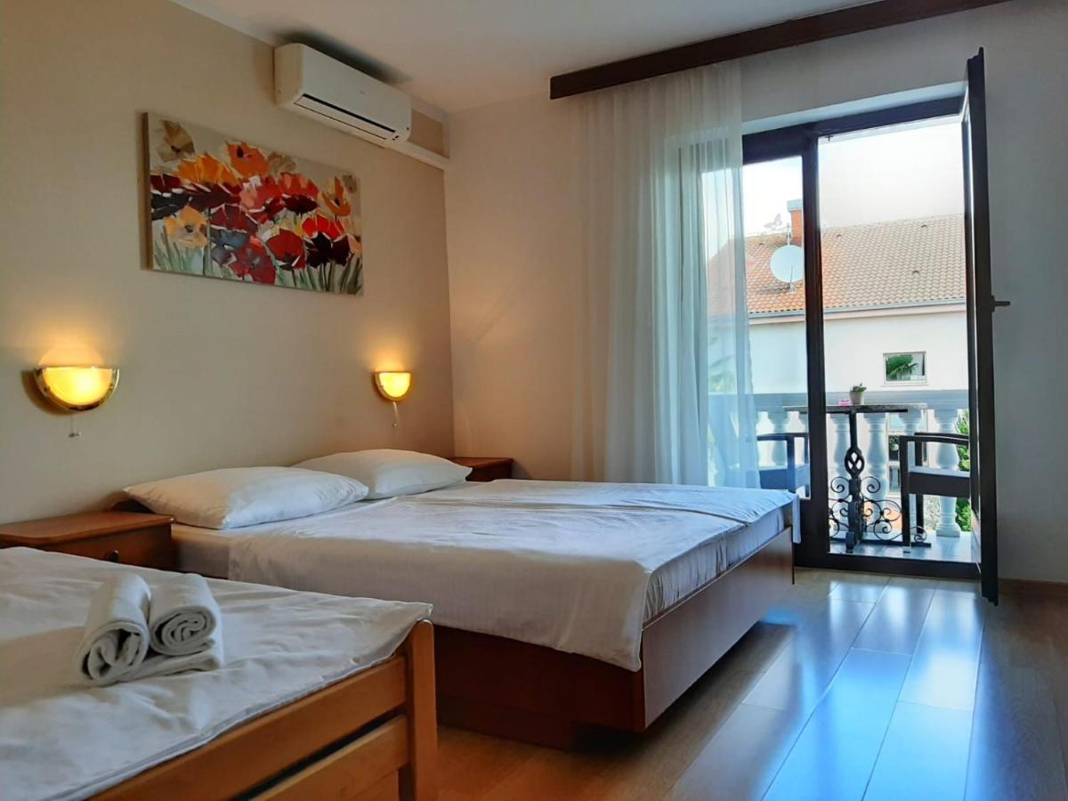 Bed and Breakfast Pansion Katarina Malinska Zewnętrze zdjęcie
