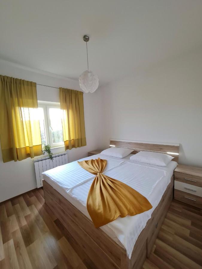 Bed and Breakfast Pansion Katarina Malinska Zewnętrze zdjęcie